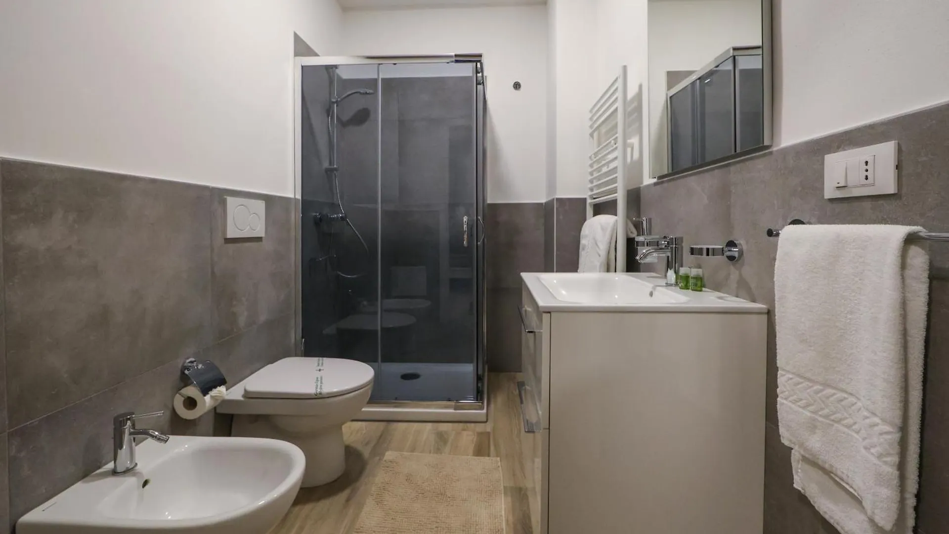 Апартаменты Residence Della Accademia Модена