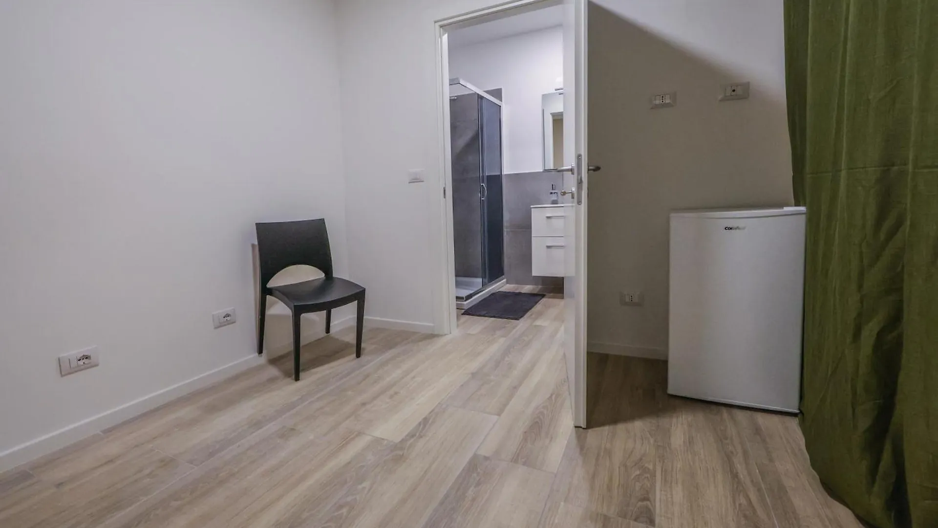 Apartment Residence Della Accademia Modena Italy